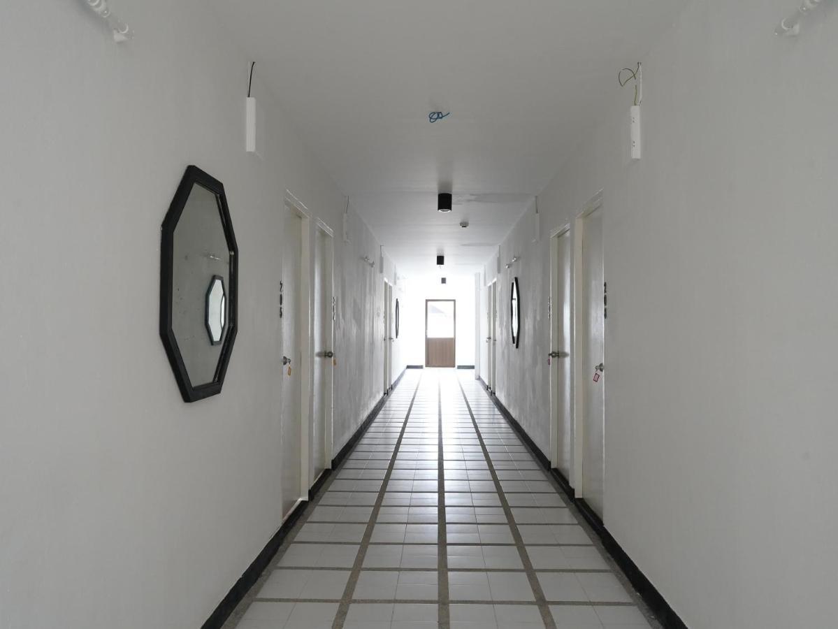 Roomquest It Square Don Mueang Airport Bangkok Extérieur photo