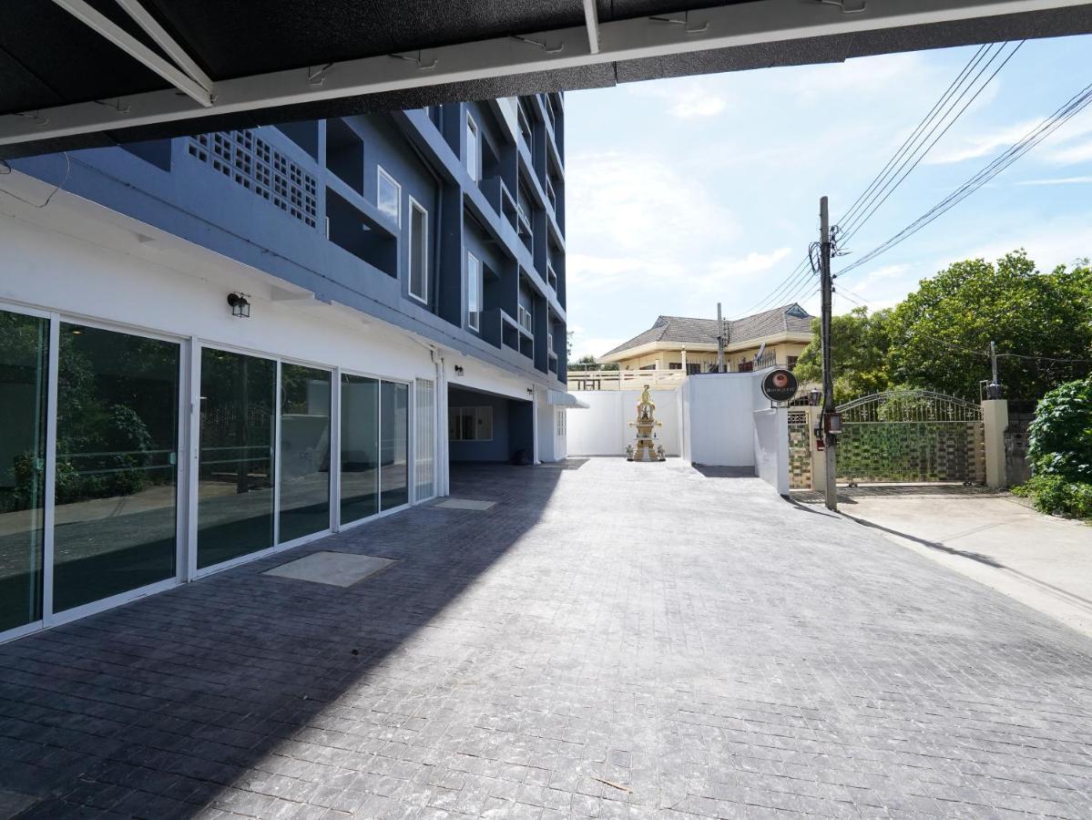 Roomquest It Square Don Mueang Airport Bangkok Extérieur photo